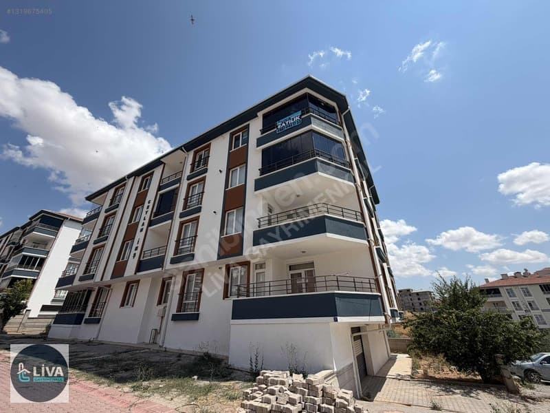 Korkmaz Gayrimenkul - LİVA GAYRİMENKUL'DEN KERVANSARAY MAH SATILIK 3+1 DAİRE (Sahibinden #1319675405)